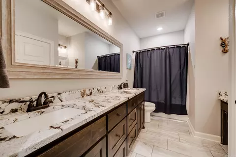 Bath - 123 Greystone Dr, Greenbrier, AR 72058 photo 3 of 3