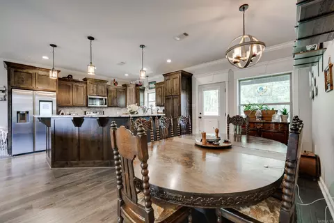 Dining - 123 Greystone Dr, Greenbrier, AR 72058 photo 2 of 3
