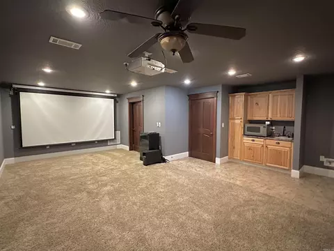 Bedroom - 233 Brandon Dr, Mountain View, AR 72560 photo 2 of 8
