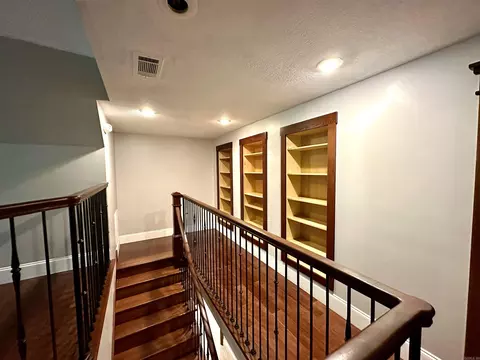 Entry Way - 233 Brandon Dr, Mountain View, AR 72560 photo 3 of 3
