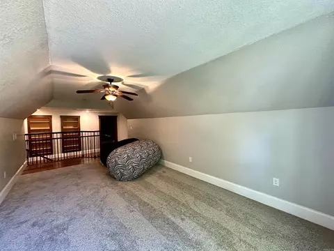 Bedroom - 233 Brandon Dr, Mountain View, AR 72560 photo 3 of 8