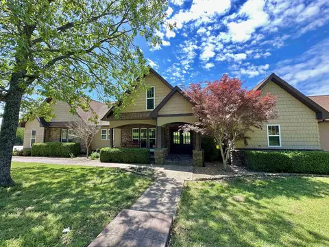 Exterior - 233 Brandon Dr, Mountain View, AR 72560 photo 1 of 14