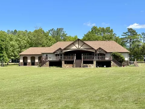 Exterior - 233 Brandon Dr, Mountain View, AR 72560 photo 8 of 14