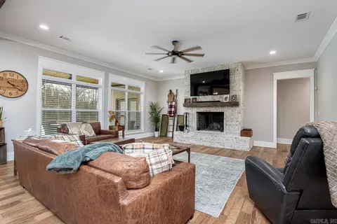 Living - 269 Garrison Rd, Greenbrier, AR 72058 photo 2 of 2