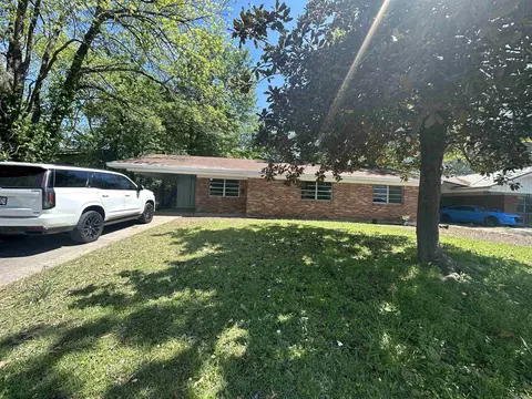 Exterior - 1203 Brentwood Dr, Pine Bluff, AR 71601 photo 1 of 5