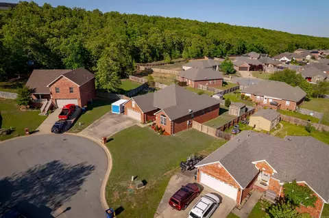 View/Area - 17 Jonathon Cv, Cabot, AR 72023 photo 1 of 4