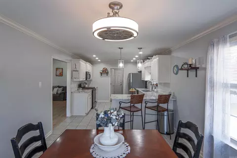 Dining - 17 Jonathon Cv, Cabot, AR 72023 photo 2 of 2
