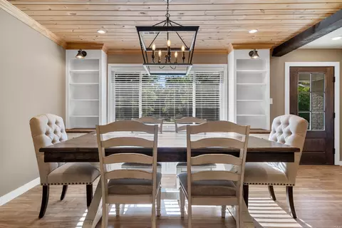 Dining - 10260 Zuber Rd, Alexander, AR 72002 photo 5 of 5