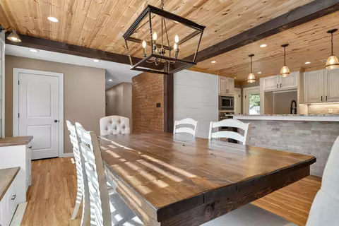 Dining - 10260 Zuber Rd, Alexander, AR 72002 photo 4 of 5