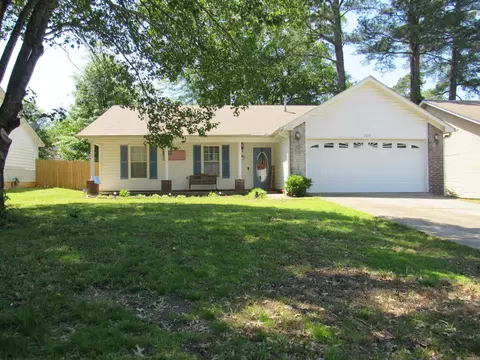 Exterior - 1100 Edgewood Dr, Bryant, AR 72022 photo 1 of 12