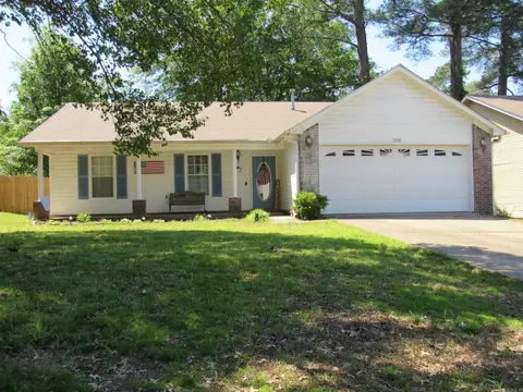 Exterior - 1100 Edgewood Dr, Bryant, AR 72022 photo 2 of 12