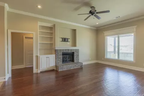 Living - 2809 Darrel Dr, Bryant, AR 72022 photo 1 of 4