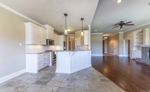 Kitchen - 2809 Darrel Dr, Bryant, AR 72022 photo 1 of 7