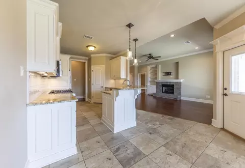 Kitchen - 2809 Darrel Dr, Bryant, AR 72022 photo 4 of 7