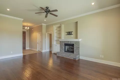Living - 2809 Darrel Dr, Bryant, AR 72022 photo 2 of 4
