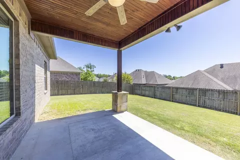 Exterior - 2809 Darrel Dr, Bryant, AR 72022 photo 4 of 9