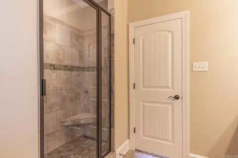 Bath - 2809 Darrel Dr, Bryant, AR 72022 photo 3 of 5