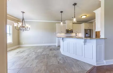 Kitchen - 2809 Darrel Dr, Bryant, AR 72022 photo 3 of 7