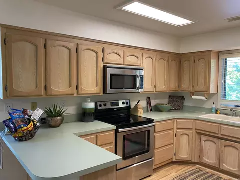 Kitchen - 5 Fairview # D, Mount Ida, AR 71957 photo 3 of 4