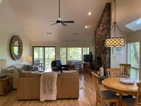 Dining - 5 Fairview # D, Mount Ida, AR 71957 photo 1 of 1