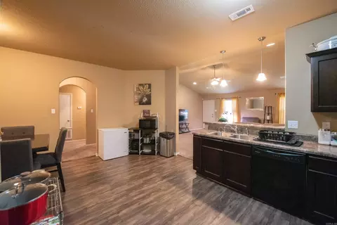 1090 Meadows Edge Dr, Alexander, AR 72002 photo 12