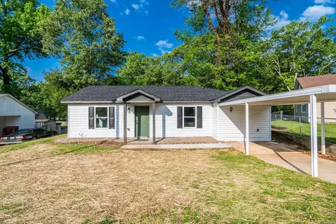 214 Pine Cir, Benton, AR 72015 photo 1