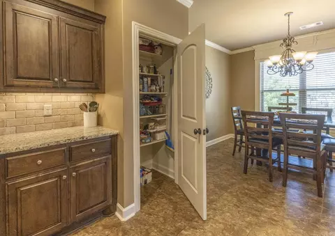 Kitchen - 310 Creekside Cv, Bryant, AR 72022 photo 6 of 6