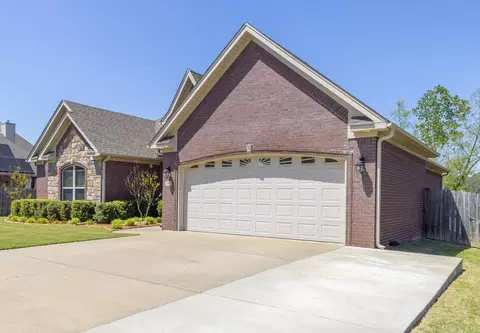 Exterior - 310 Creekside Cv, Bryant, AR 72022 photo 3 of 13