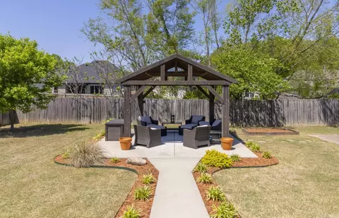 Exterior - 310 Creekside Cv, Bryant, AR 72022 photo 6 of 13