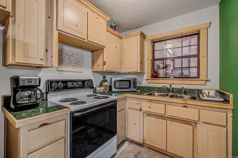 Kitchen - 155 School House Rd, Beebe, AR 72012 photo 6 of 6
