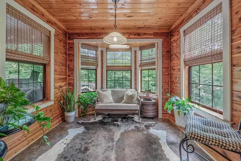 Entry Way - 155 School House Rd, Beebe, AR 72012 photo 1 of 4