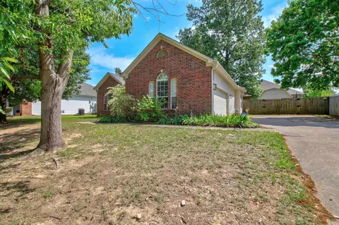 Exterior - 4208 Donna Dr, Benton, AR 72015 photo 3 of 10