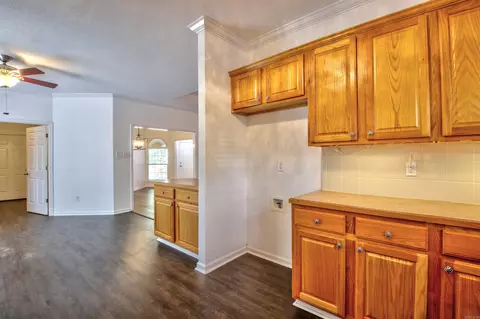 Kitchen - 4208 Donna Dr, Benton, AR 72015 photo 6 of 7