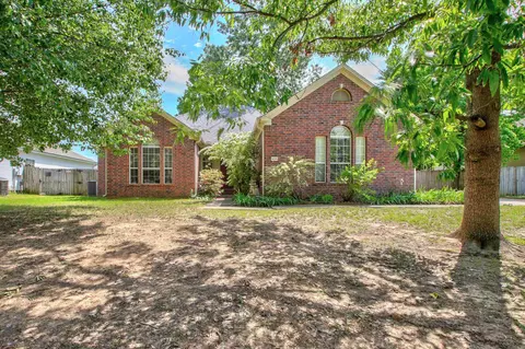 Exterior - 4208 Donna Dr, Benton, AR 72015 photo 2 of 10