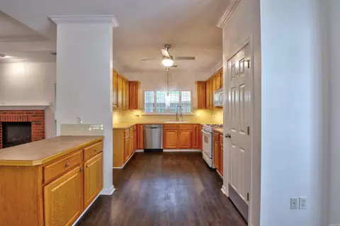 Kitchen - 4208 Donna Dr, Benton, AR 72015 photo 2 of 7