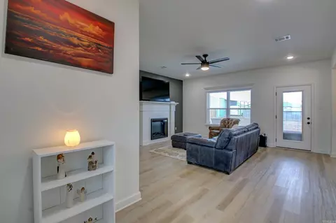 Living - 10 Opie Ct, Cabot, AR 72023 photo 1 of 6