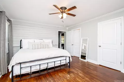 Bedroom - 720 W Smith St, Benton, AR 72015 photo 4 of 7