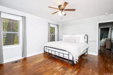 Bedroom - 720 W Smith St, Benton, AR 72015 photo 3 of 7
