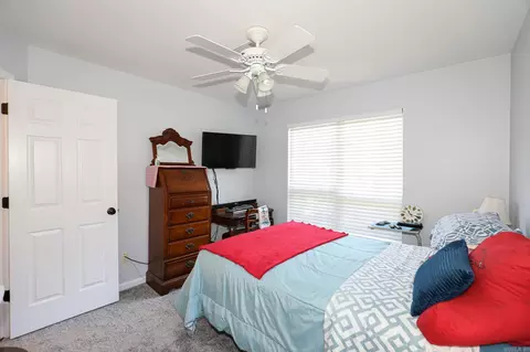 Bedroom - 2719 Millbrook Dr, Benton, AR 72015 photo 7 of 11