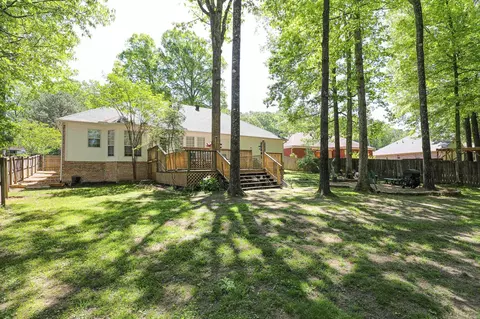 Exterior - 2719 Millbrook Dr, Benton, AR 72015 photo 11 of 17