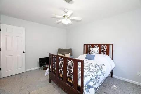 Bedroom - 2719 Millbrook Dr, Benton, AR 72015 photo 10 of 11