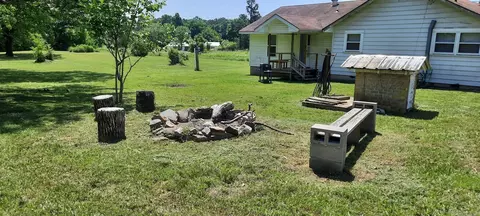 Exterior - 2967 Hwy 8 E, Mena, AR 71953 photo 15 of 18