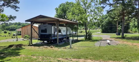 Exterior - 2967 Hwy 8 E, Mena, AR 71953 photo 9 of 18