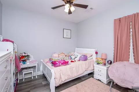 Bedroom - 1121 Williver Rd, Hensley, AR 72065 photo 4 of 7