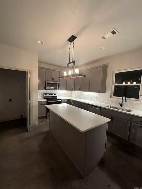 Kitchen - 146 Bear Valley Trl, Royal, AR 71968 photo 5 of 6