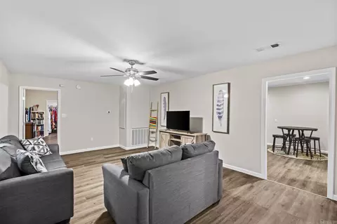 Living - 18 Warren St, Cabot, AR 72023 photo 4 of 5