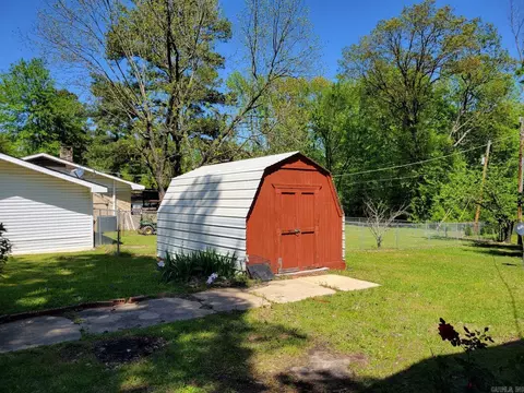 106 Connect St, De Queen, AR 71832 photo 2