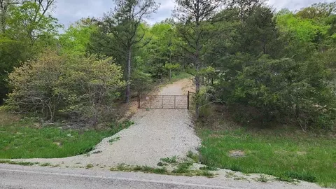 44 Hwy 221, Berryville, AR 72616