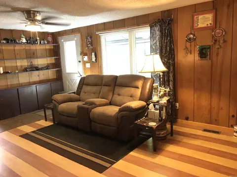 Living - 14336 E Polk Rd, Alexander, AR 72002 photo 2 of 3