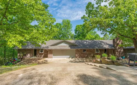 55 Devaca Way, Hot Springs Village, AR 71909